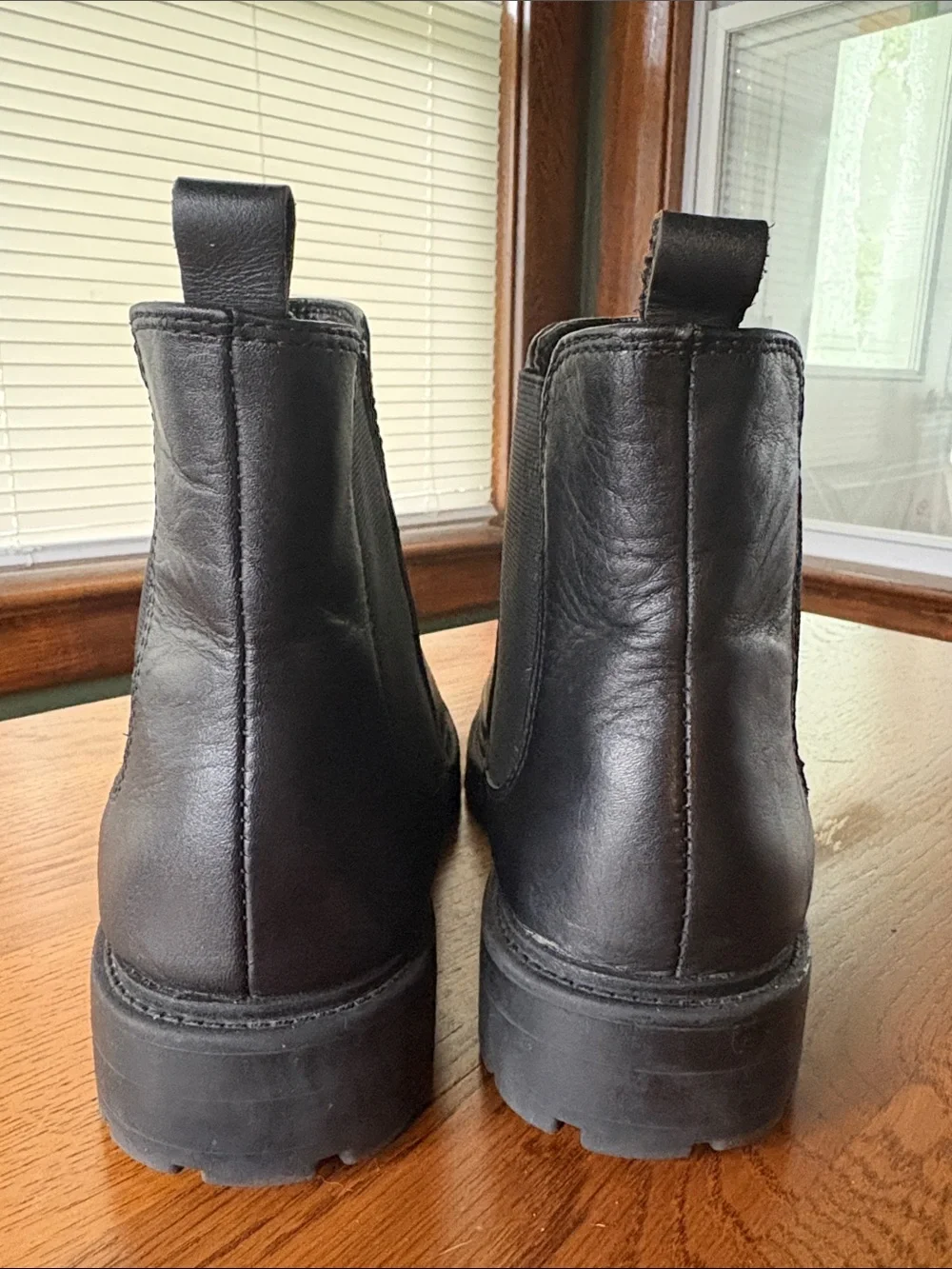 Banana Republic Factory black smooth
